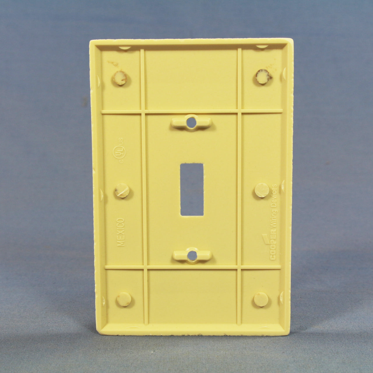 Cooper 2144V Ivory 1-Gang Toggle Switchplate Cover Oversize Thermoset Wallplate
