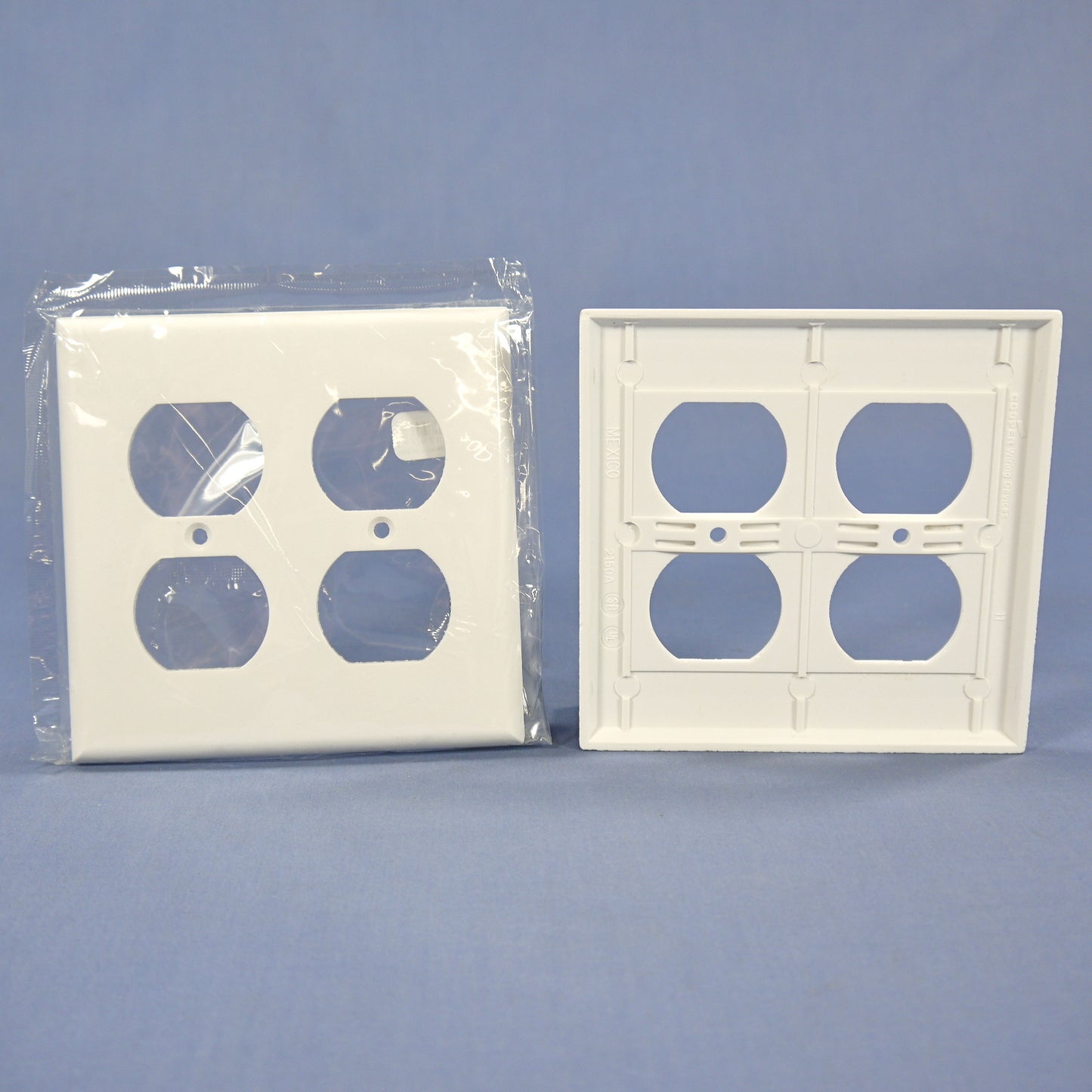 Cooper 2150W White 2-Gang Duplex Receptacle Plastic Wallplate Outlet Covers 2pcs