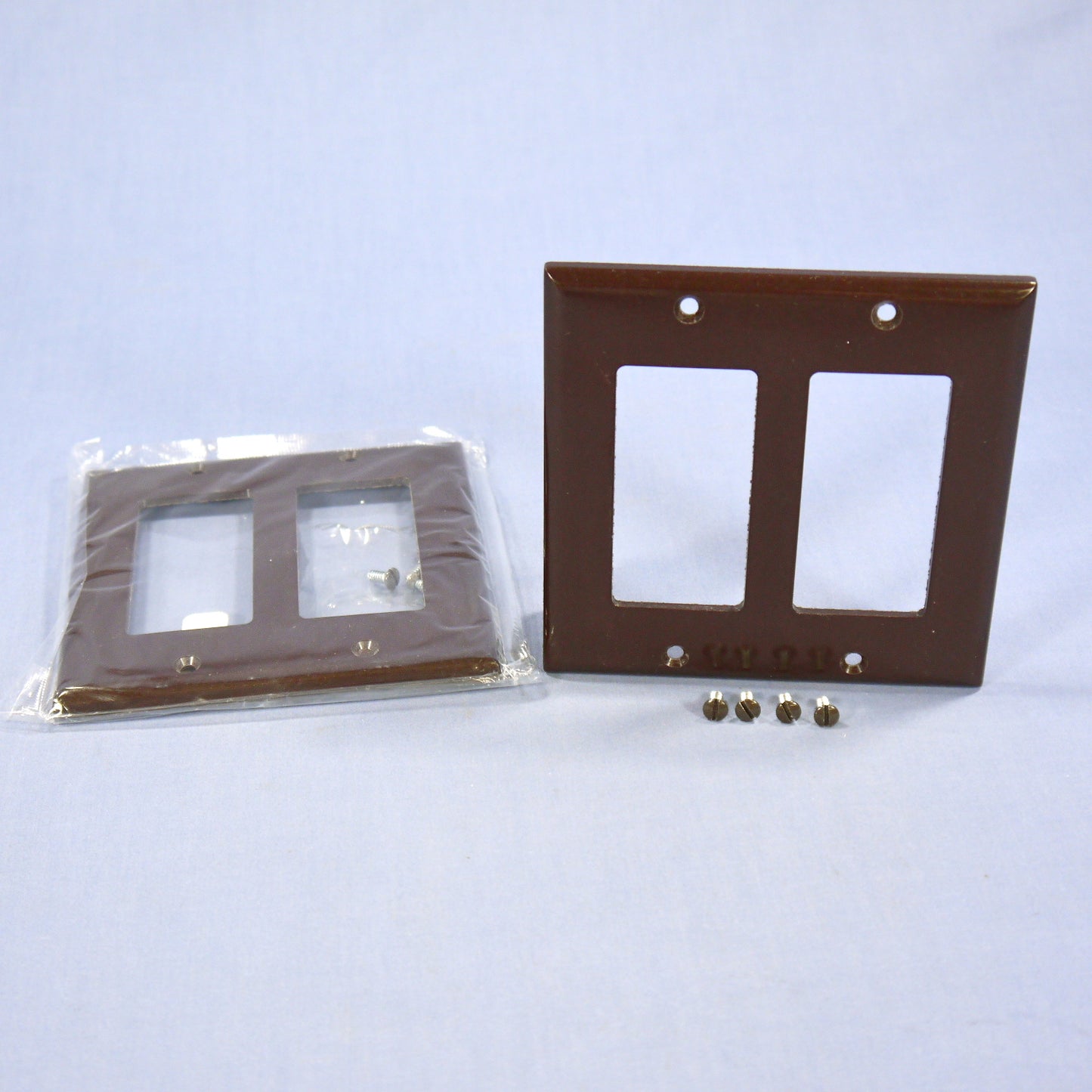 Cooper 2152B Brown 2-Gang Decorator Thermoset Wallplates GFCI GFI Cover 2-Pack