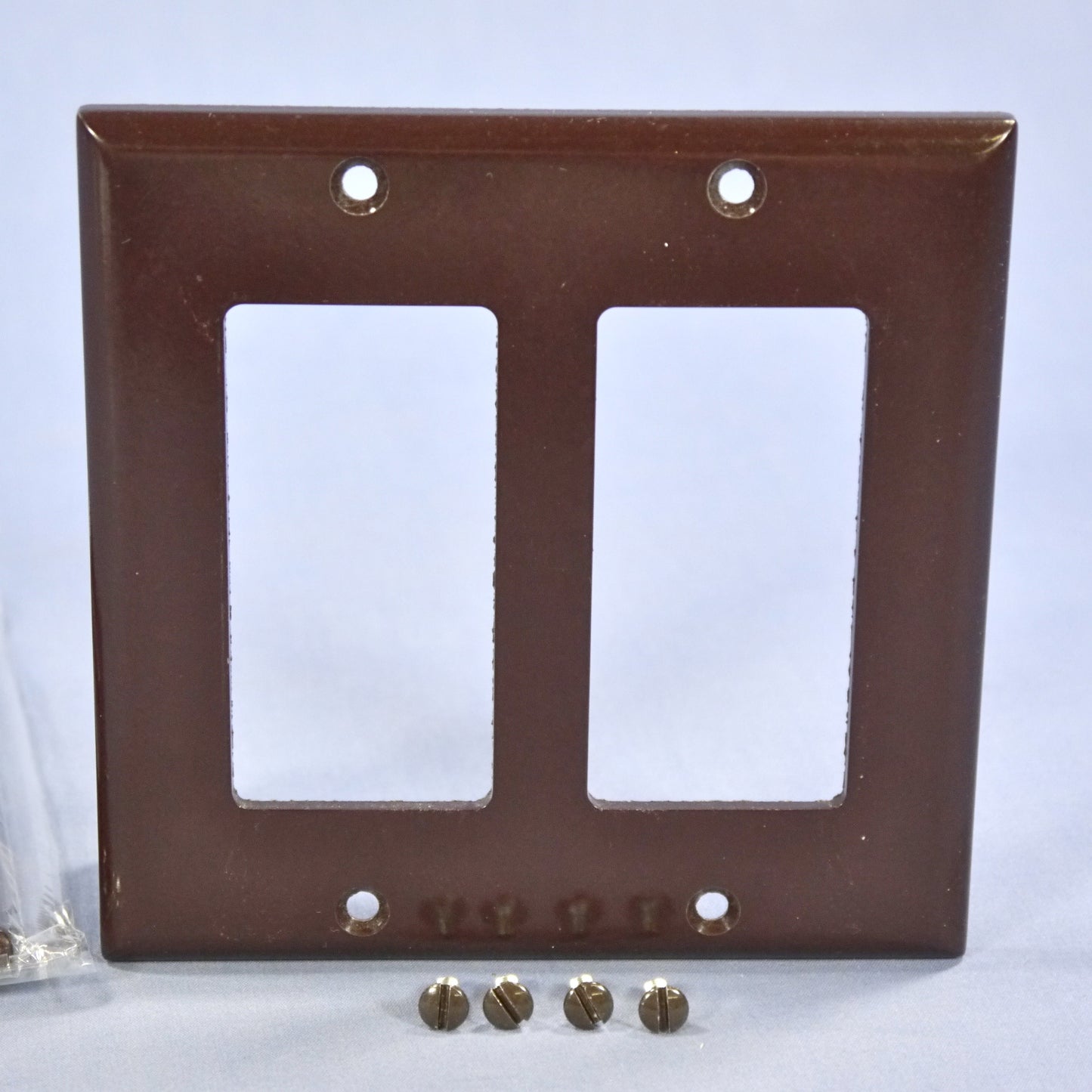 Cooper 2152B Brown 2-Gang Decorator Thermoset Wallplates GFCI GFI Cover 2-Pack