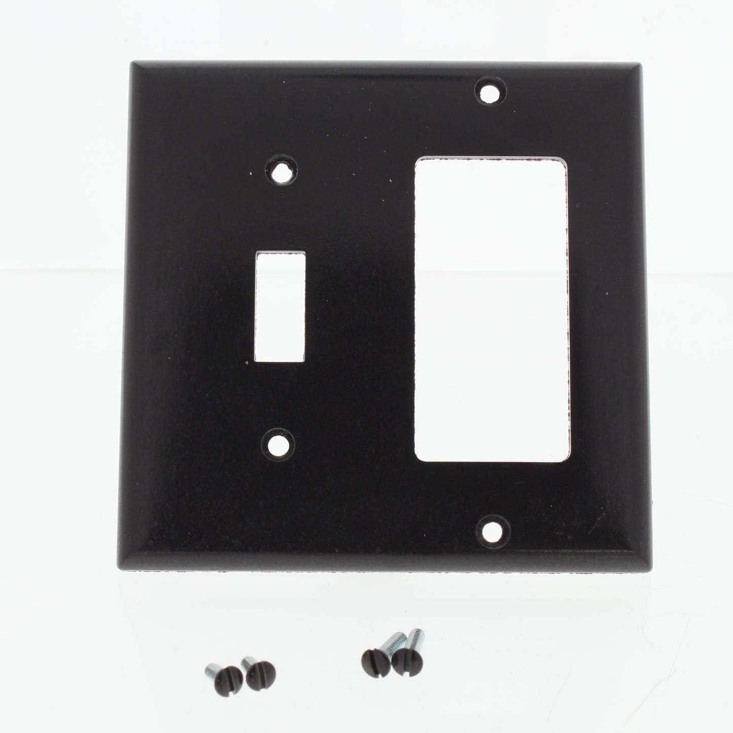 Cooper 2153W Brown 2-Gang Decorator GFCI Switch Receptacle Thermoset Wallplate