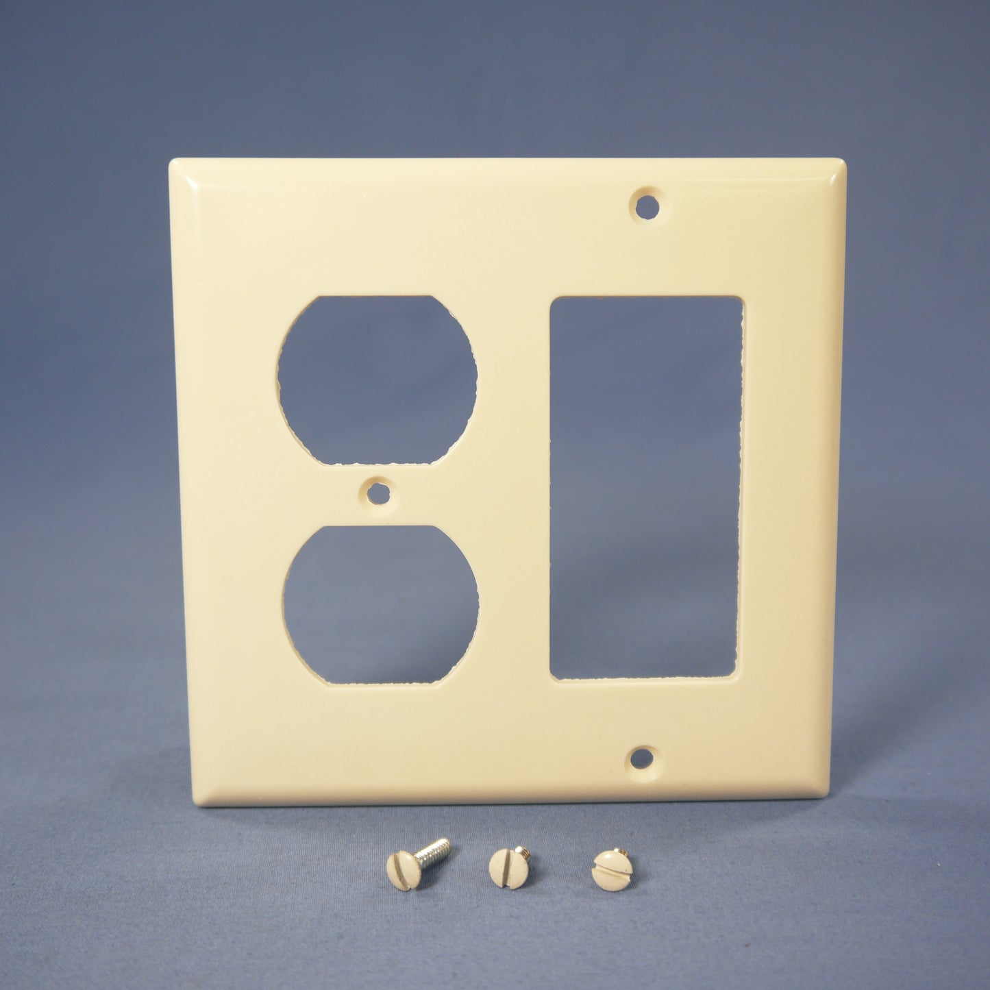 Cooper 2157LA Light Almond Decorator GFCI Duplex Outlet 2-Gang Plastic Wallplate