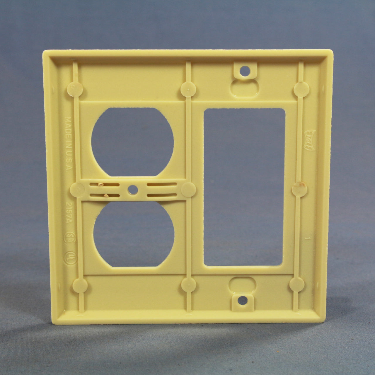 Cooper 2157V Ivory Decorator GFCI Duplex Receptacle GFI 2-Gang Plastic Wallplate