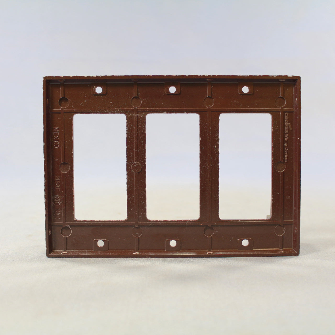 Cooper 2163B Brown 3-Gang Standard Decorator Thermoset Wallplate GFCI GFI Cover
