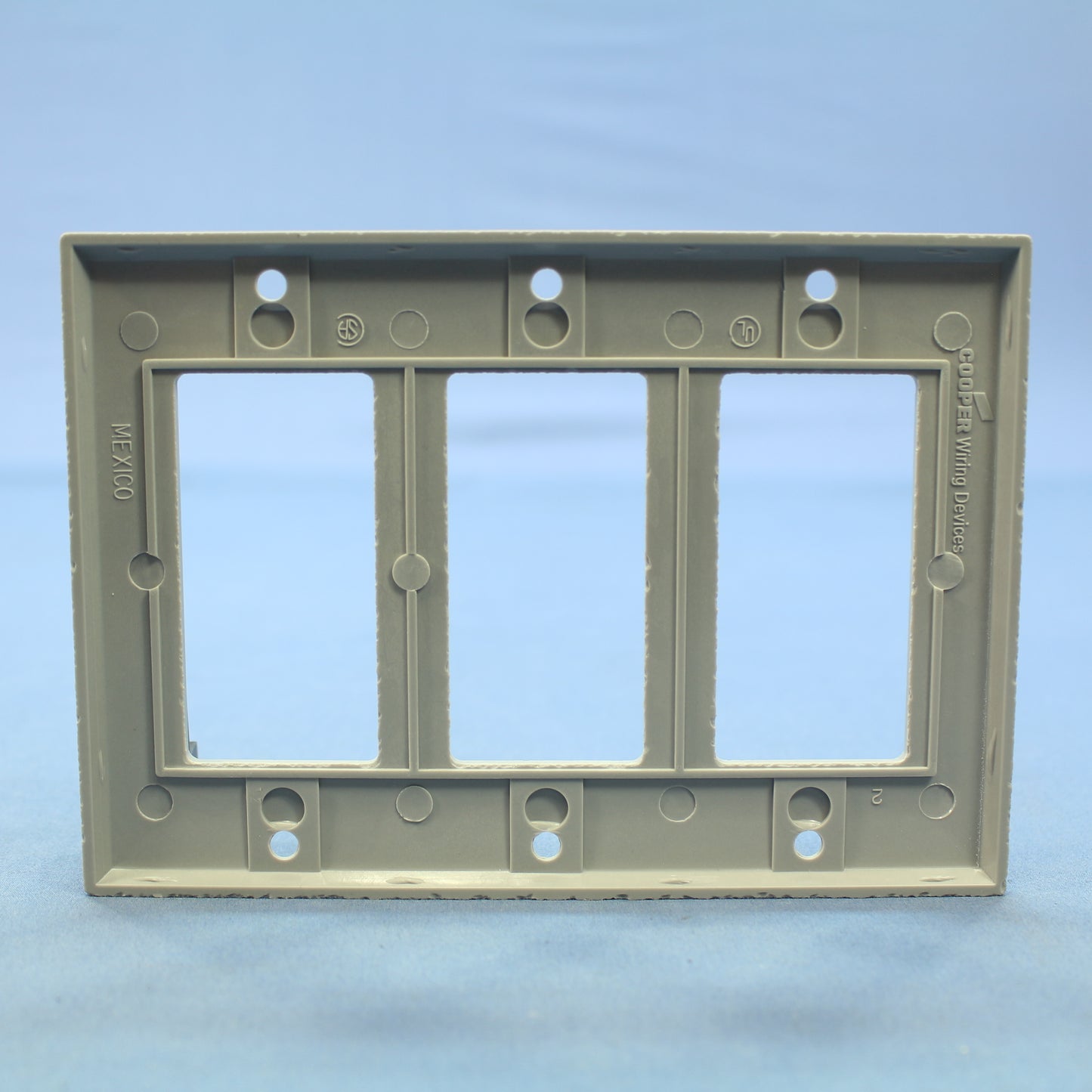 Cooper Gray Standard Decorator 3-Gang Thermoset Wallplate GFCI GFI Cover 2163GY