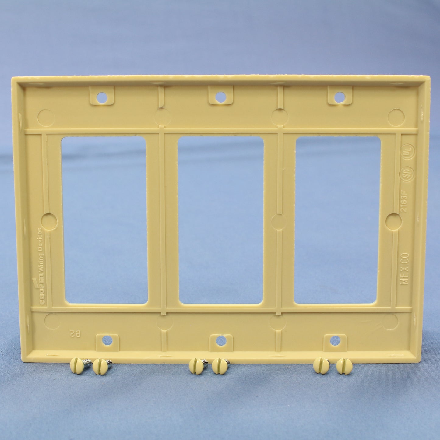 Cooper 2163V Ivory 3-Gang Decorator Thermoset Wallplates GFCI Plastic Cover 10pc