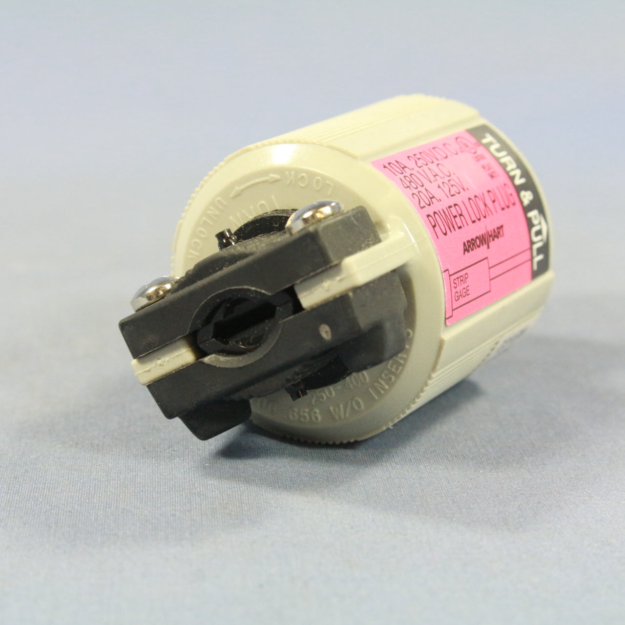 Cooper 23005N Gray Interrupting 20A 125V 10A 250VDC 480V Flanged Power-Lock Plug