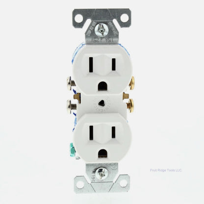 Cooper Residential White Outlet Duplex Receptacle Nema 5-15R 15A 125V Bulk 270W