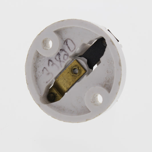 Cooper 303 White Miniature Base 75W 125V Keyless Cleat Lampholder Light Socket
