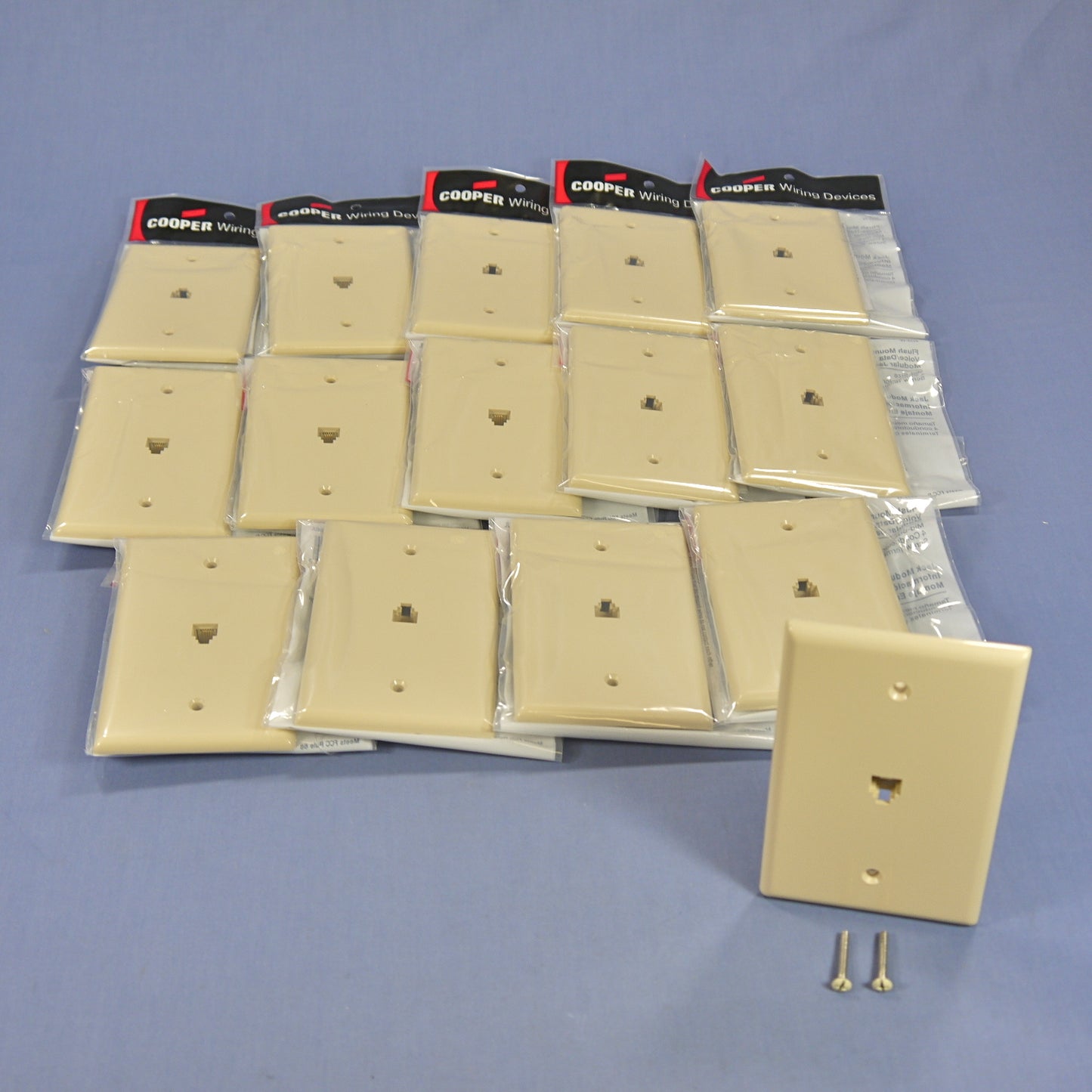 Cooper 3533-4V Ivory 1-Gang 4-Wire Phone Jack Mid-Size Flush Mount Cover 15pcs