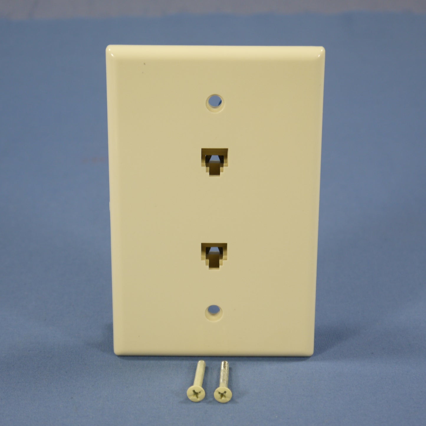 Cooper 3547-4A Almond 1-Gang 4-Wire Duplex Telephone Jack Mid-Size Wallplate