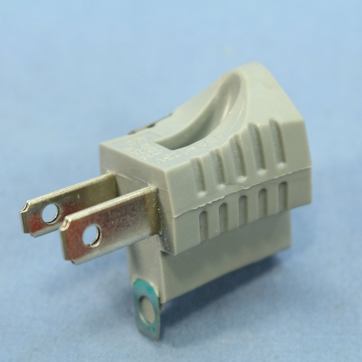 Cooper 419GY Gray Polarized 3-Prong Plug Outlet Cord Adapter Grounding 15A Bulk