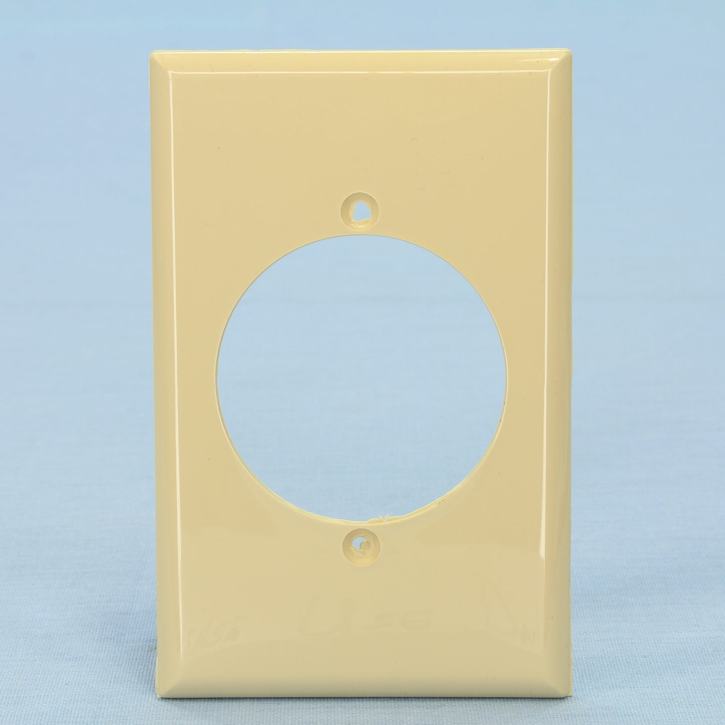Cooper 5068V Ivory 1-Gang Single 2.15" Hole Power Outlet Midsize Nylon Wallplate