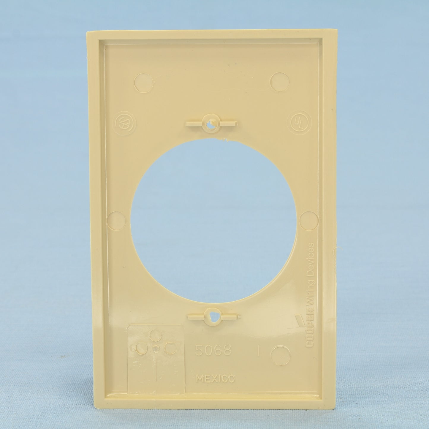 Cooper 5068V Ivory 1-Gang Single 2.15" Hole Power Outlet Midsize Nylon Wallplate