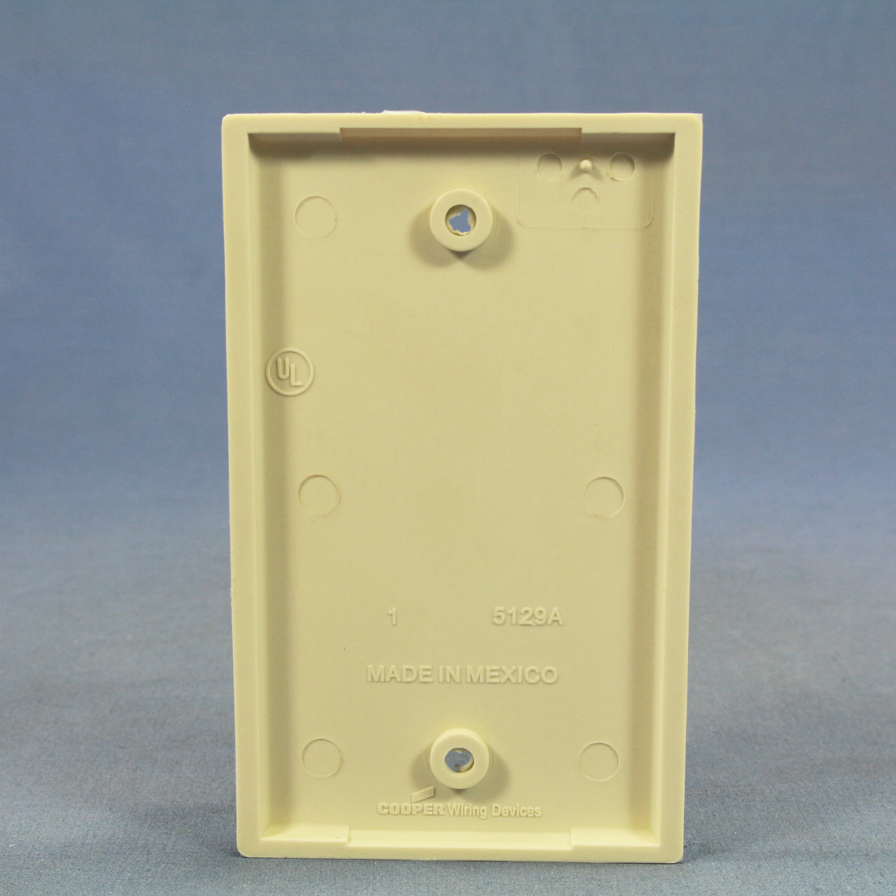 Cooper 5129LA Lt Almond 1-Gang Blank Unbreakable Nylon Wallplate Cover Box Mount