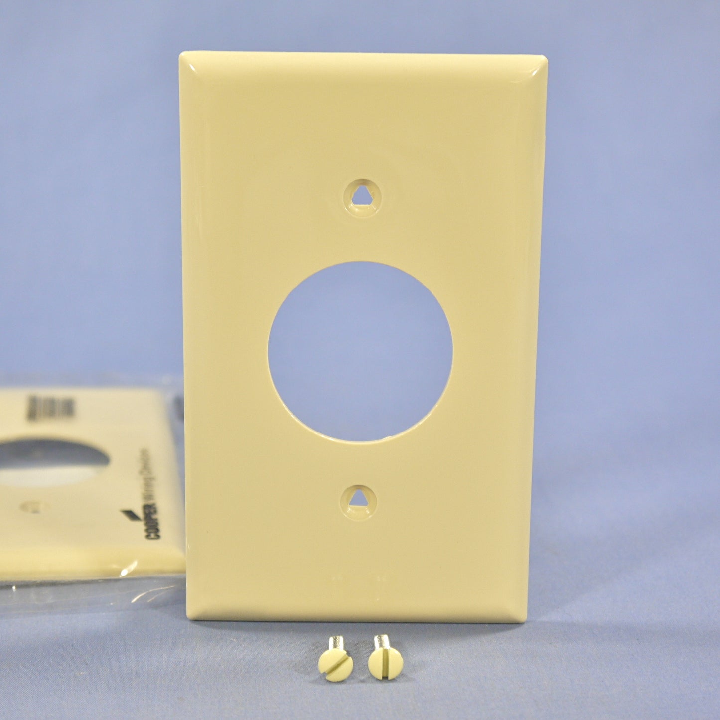 Cooper 5131V Ivory 1-Gang 1.406 Receptacle Unbreakable Nylon Wallplate Cover 3pc