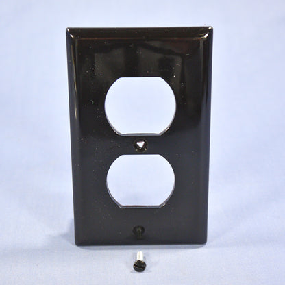 Cooper 5132BK Black 1-Gang Duplex Outlet Unbreakable Nylon Standard Wallplate
