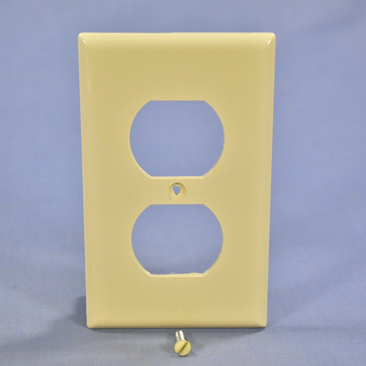 Cooper 5132V Ivory 1-Gang Duplex Receptacle Outlet Unbreakable Nylon Wallplate