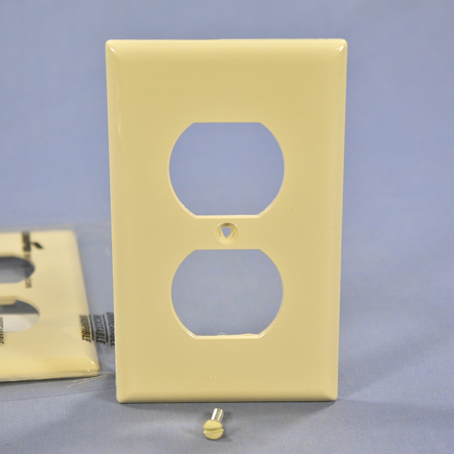 Cooper 5132V Ivory 1-Gang Duplex Receptacle Nylon Wallplate Outlet Covers 3pcs