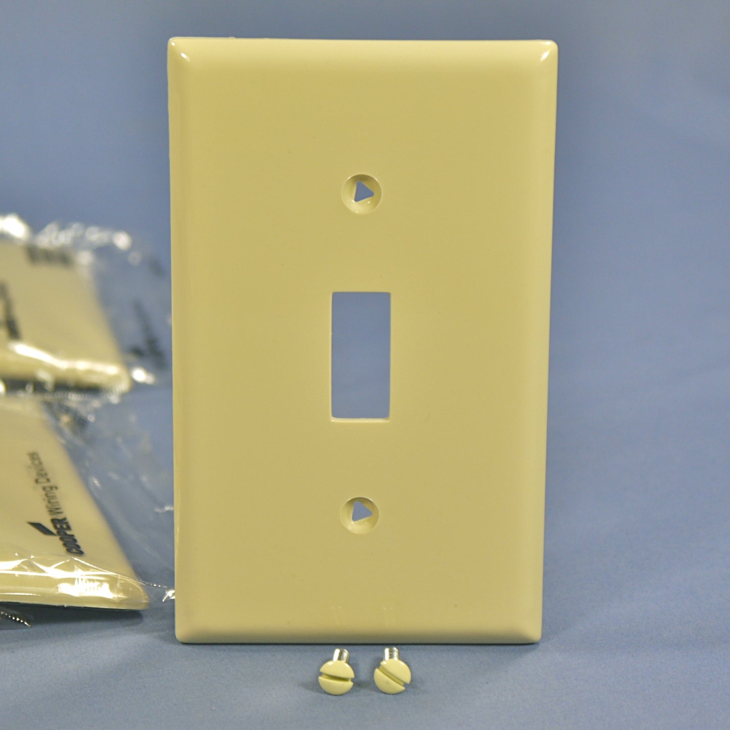 Cooper 5134V Ivory 1-Gang Toggle Switch Cover Nylon Wallplate Unbreakable 10pcs