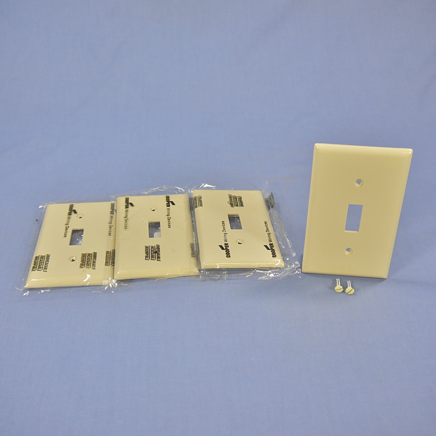 Cooper 5134V Ivory 1-Gang Toggle Switch Cover Unbreakable Nylon Wallplates 4pcs