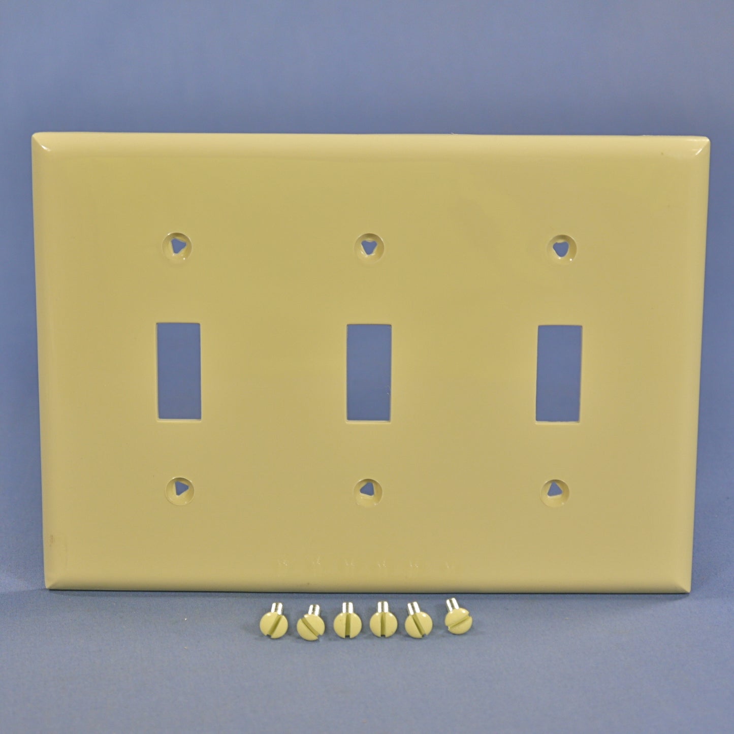 Cooper 5141V Ivory 3-Gang Switch Cover Unbreakable Nylon Wallplate Switchplate