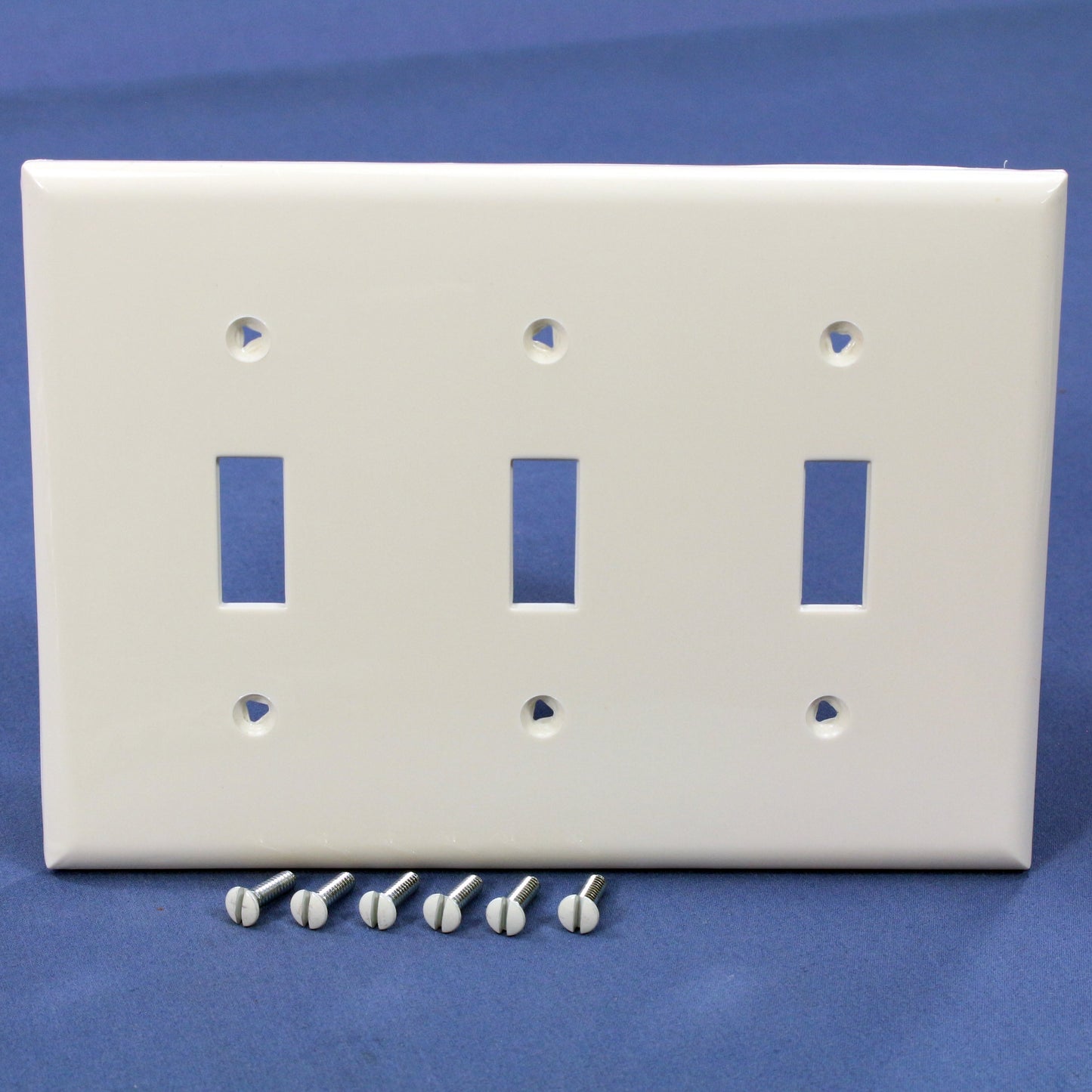 Cooper 5141W White 3-Gang Toggle Switch Cover Unbreakable Nylon Wallplates 10pcs