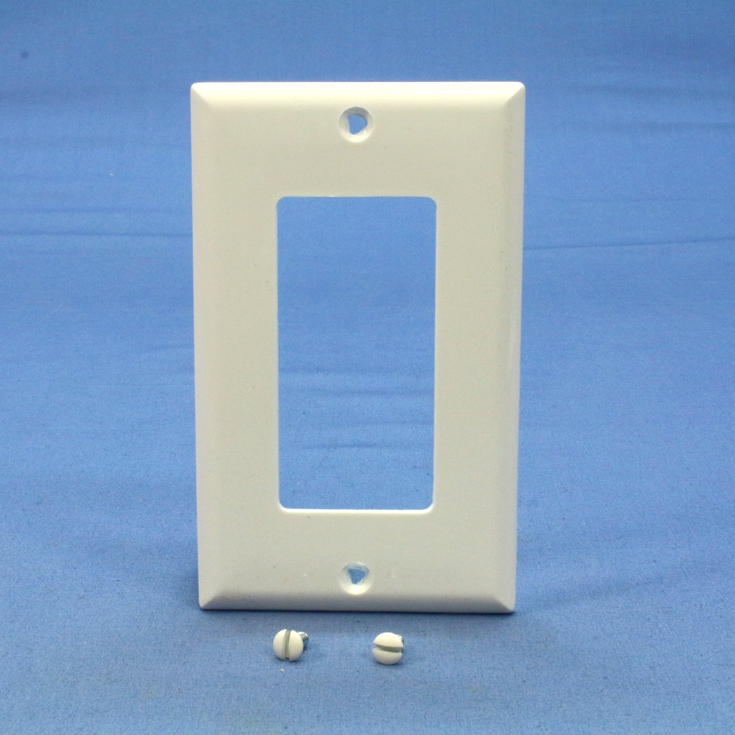 Cooper 5151W White 1-Gang Decorator Unbreakable Nylon Standard Wallplate Cover