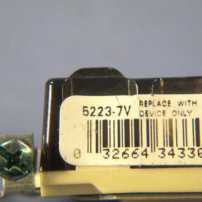 Cooper Wiring Devices 5223-7V Ivory Framed 3-Way Toggle Wall Light Switch