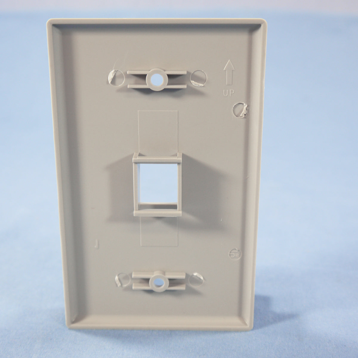 Cooper 5510GY-MSP Gray 1-Gang Mid-Size Flush 110 Style 1-Port Nylon Wallplate