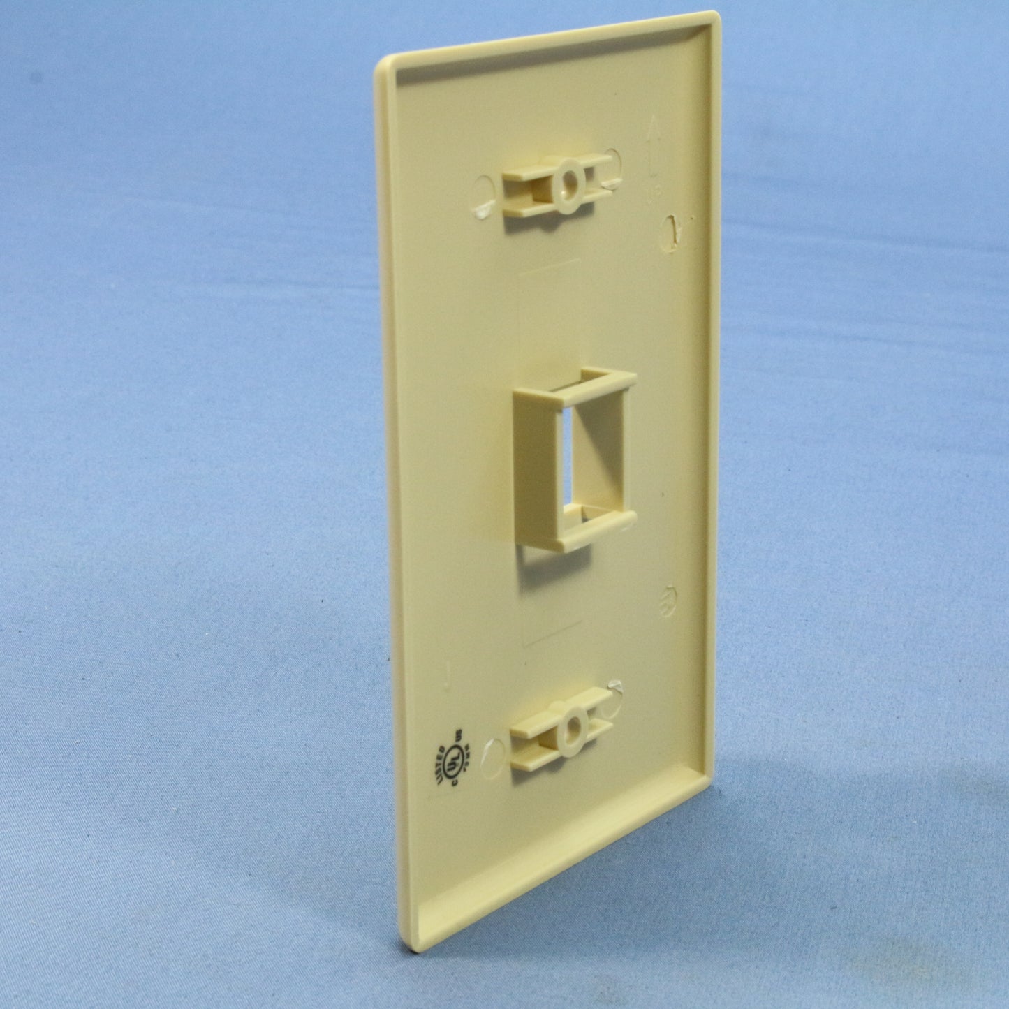 Cooper 5510V-MSP Ivory 1-Gang 1-Port Unbreakable Nylon Mid-Size Wallplate Cover