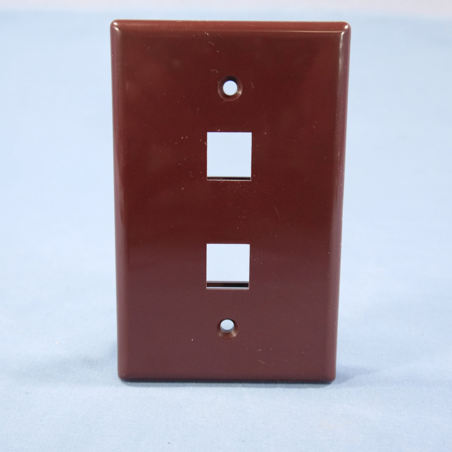 Cooper 5520B-MSP Brown 1-Gang Mid-Size Flush 110 Style 2-Port Nylon Wallplate