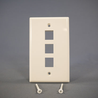 Cooper 5530-5EW White 1-Gang Modular 3-Port Nylon Wallplate Cover Flush Mount