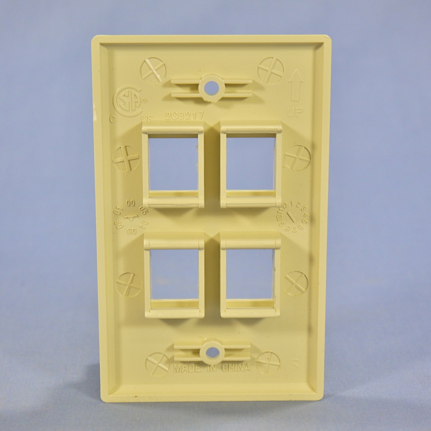 Cooper 5540-5EV Ivory 1-Gang Flush Modular 4-Port Thermoplastic Nylon Wallplate