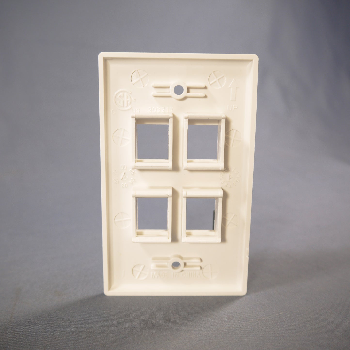 Cooper 5540-5EW White 1-Gang Modular 4-Port Nylon Wallplate Cover Flush Mount