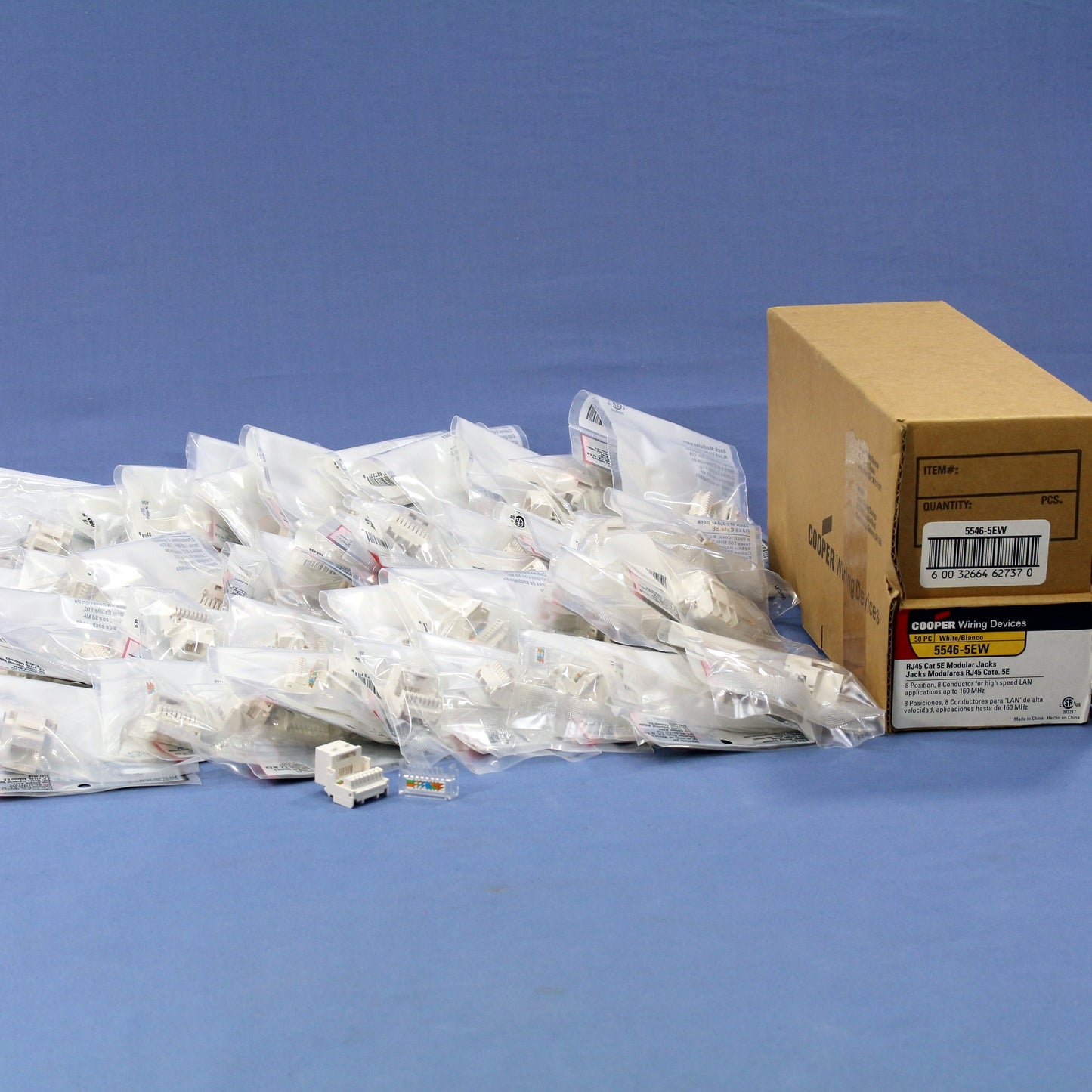 50 Cooper White Cat5e Snap-In Modular Data Jacks 110 Style 160 MHz RJ45 5546-5EW
