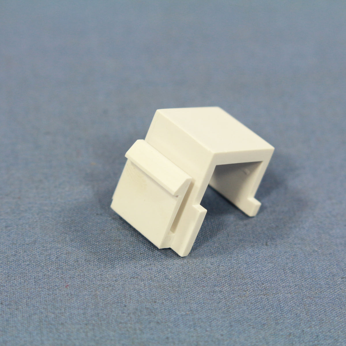 Cooper White Modular Wallplate Solid Blank One Port Filler Insert 5550-5EW