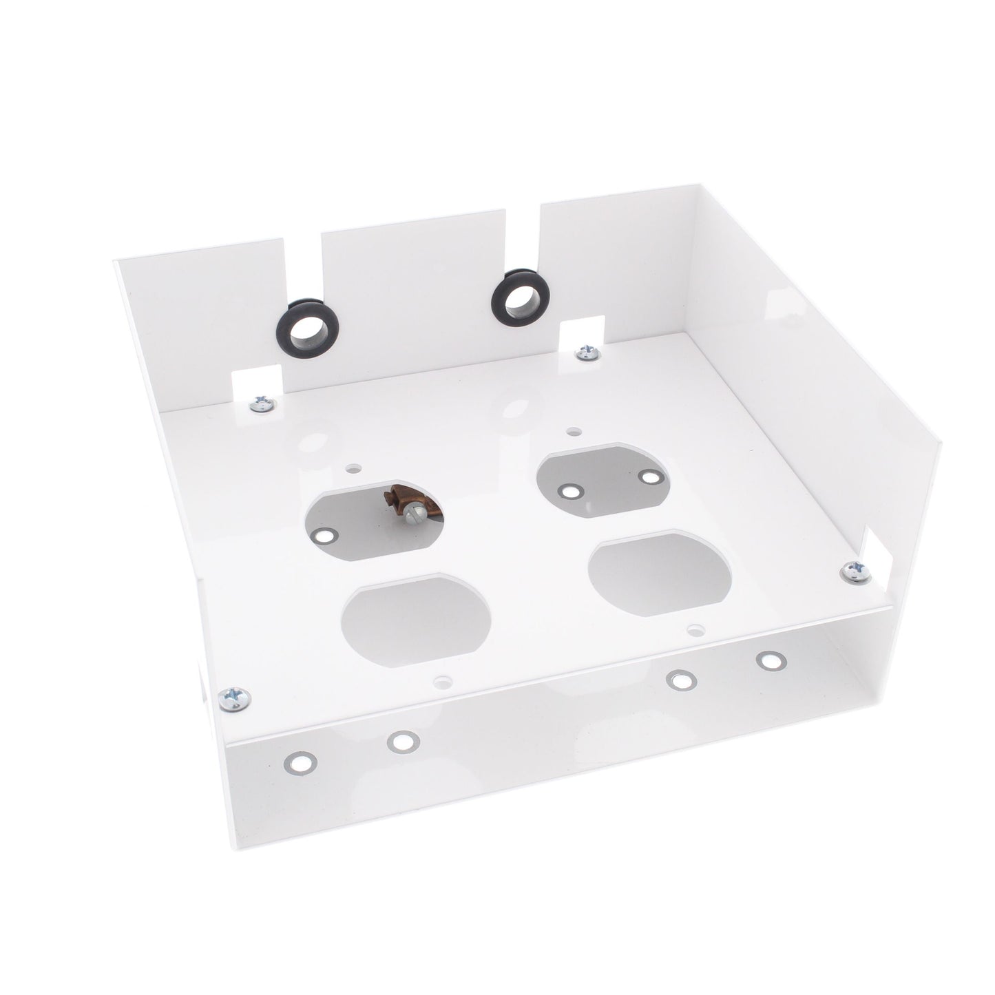 Cooper 5591 White 4-Outlet Recessed AC Accessry Box for 5576-E18 E36 Enclosures