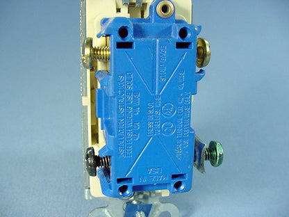 Cooper Ivory Residential 3-Way Decorator Rocker Light Switch 15A 120VAC 6503V