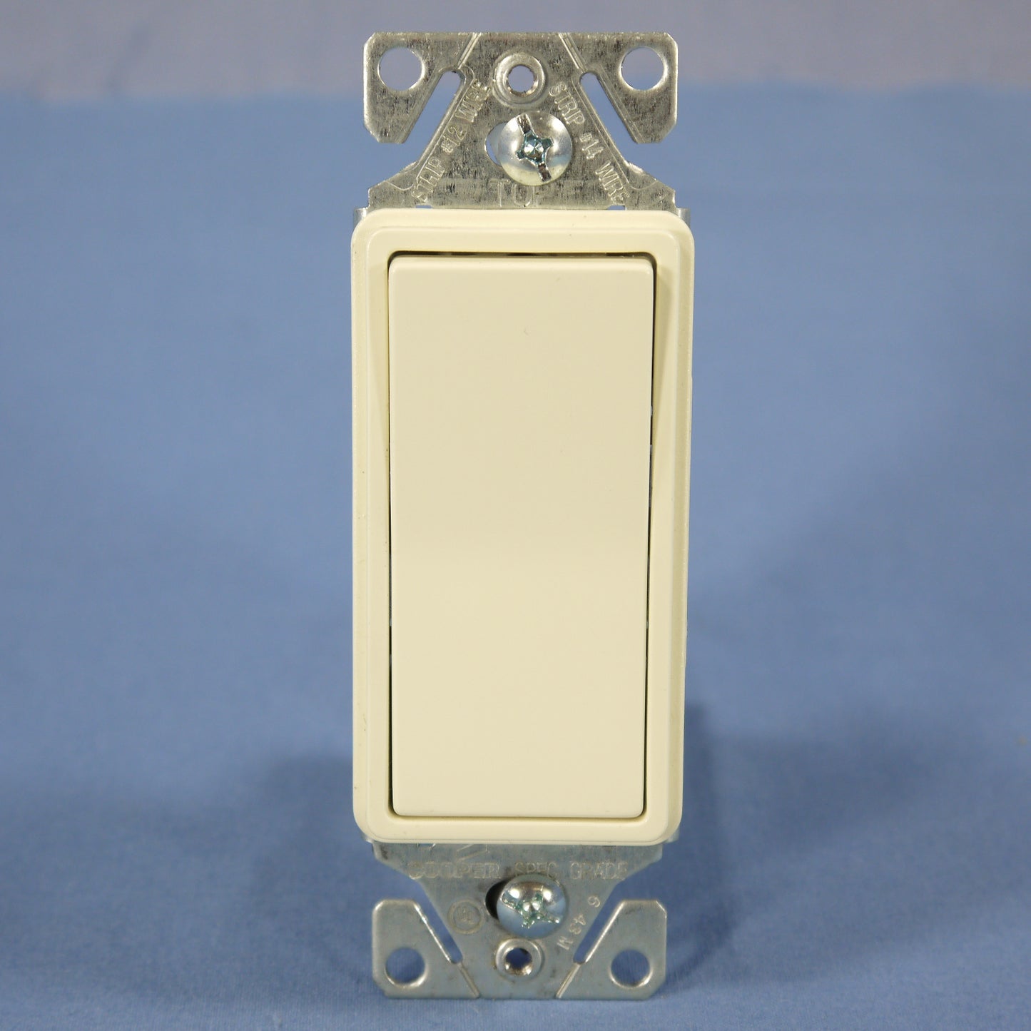 Cooper 7501A Almond Single Pole Decorator Rocker ON/OF Light Switches 15A 10pcs