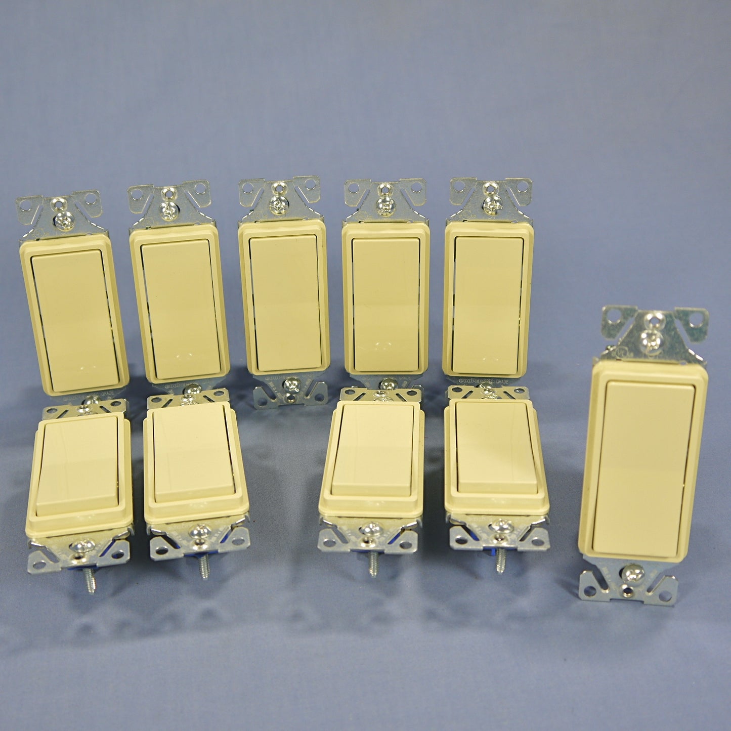 Cooper 7501V Ivory Decorator Rocker Light Switch 15A Single Pole 120/277V 10pcs