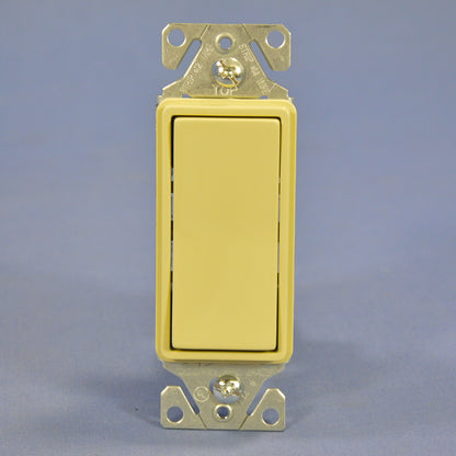 Cooper Ivory Decorator Rocker Light Switch 15A Single Pole 120/277V 7501V