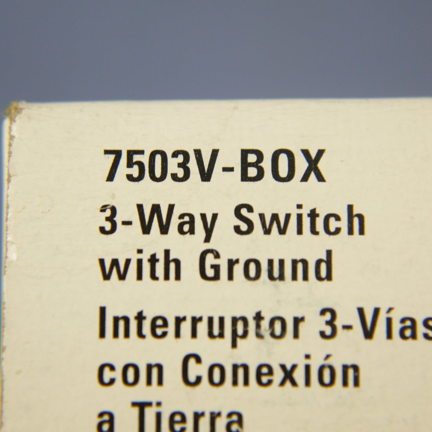 Cooper Ivory Residential 3-Way Decorator Rocker Light Switch 15A 7503V Boxed