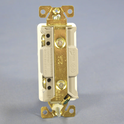 Cooper White Commercial Decorator Rocker Wall Light Switch 20A 120/277V 7621W