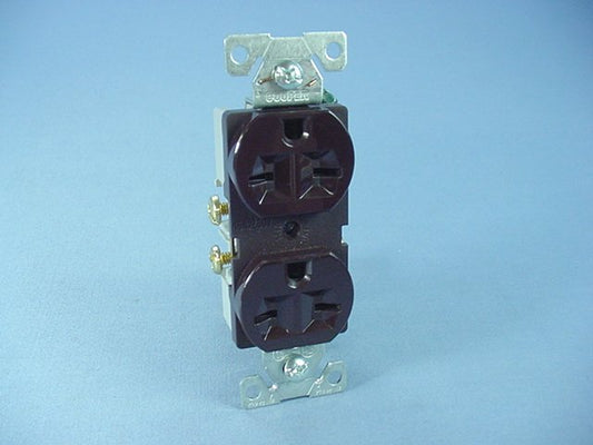 Cooper Brown Commercial Duplex Receptacle Outlet Nema 6-15R 15A 250V 826B