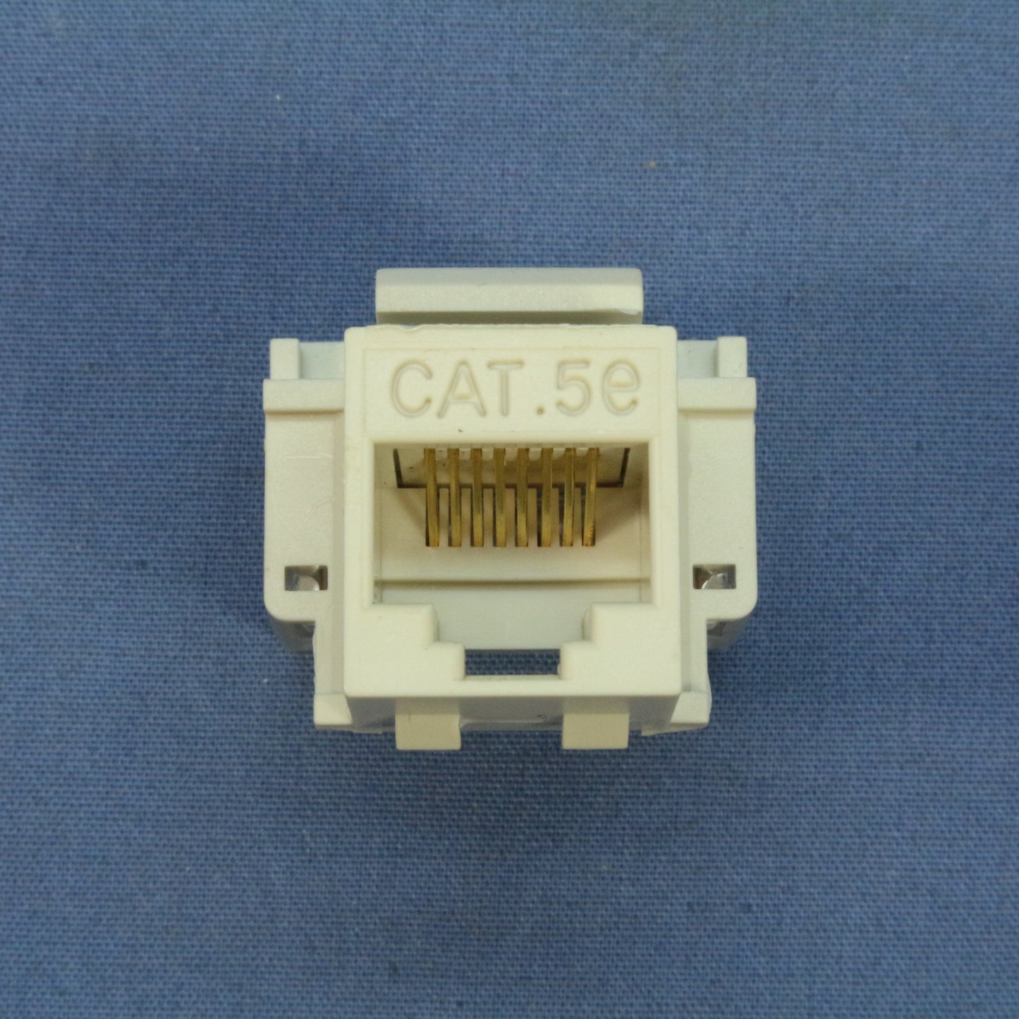 Cooper Aspire Desert Sand Cat5e Snap-In Modular Jack 110 Style 8-Position 9557DS