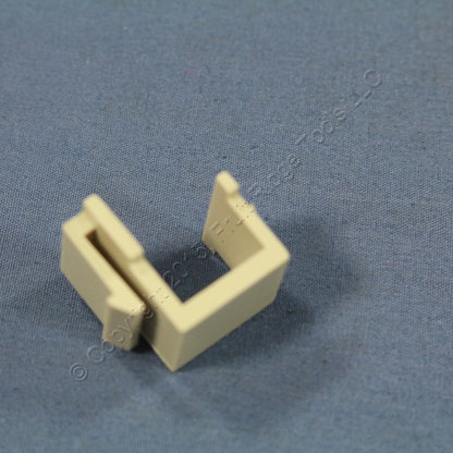 Cooper Aspire 9558DS Desert Sand Blank Modular Cover Port Filler Inserts 2-Pack
