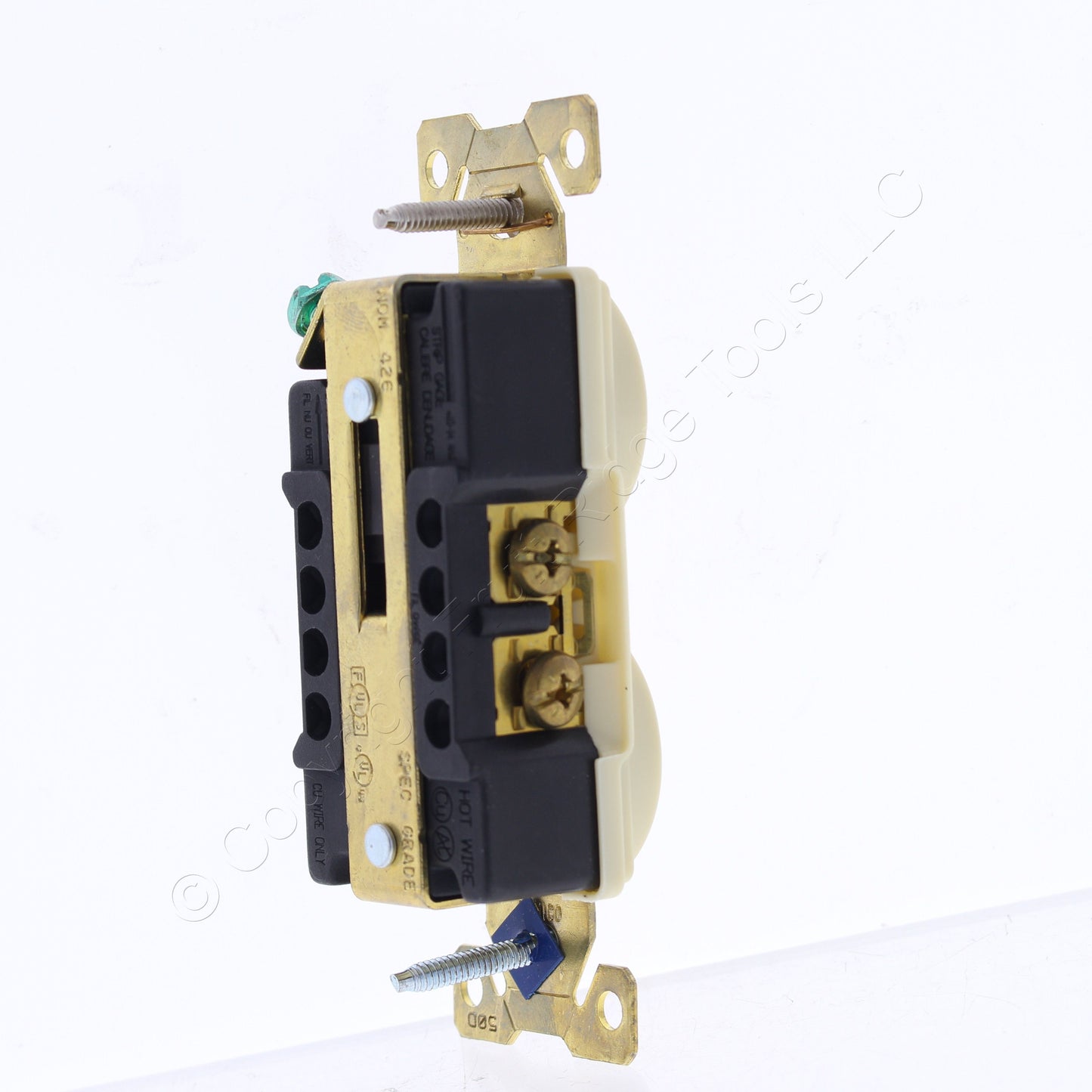 Cooper Wiring Ivory Compact Industrial Outlet Receptacle NEMA 5-15R 15A AH5252V