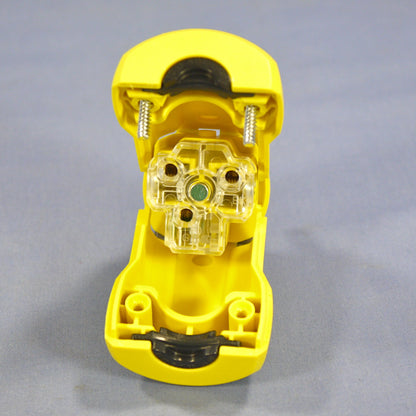 Cooper Arrow Hart AH5666Y Yellow QuickGrip Straight Blade Plug 45823 15A 250V
