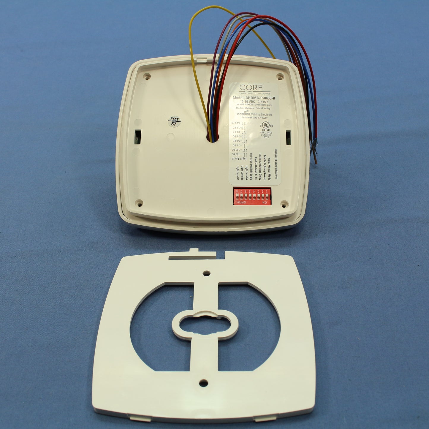 Cooper Microset 2-Way Sensor PIR Surface Mount up to 450 ft Relay AHOMC-P-0450-R